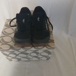 INOV women's size 7 lifting shoes